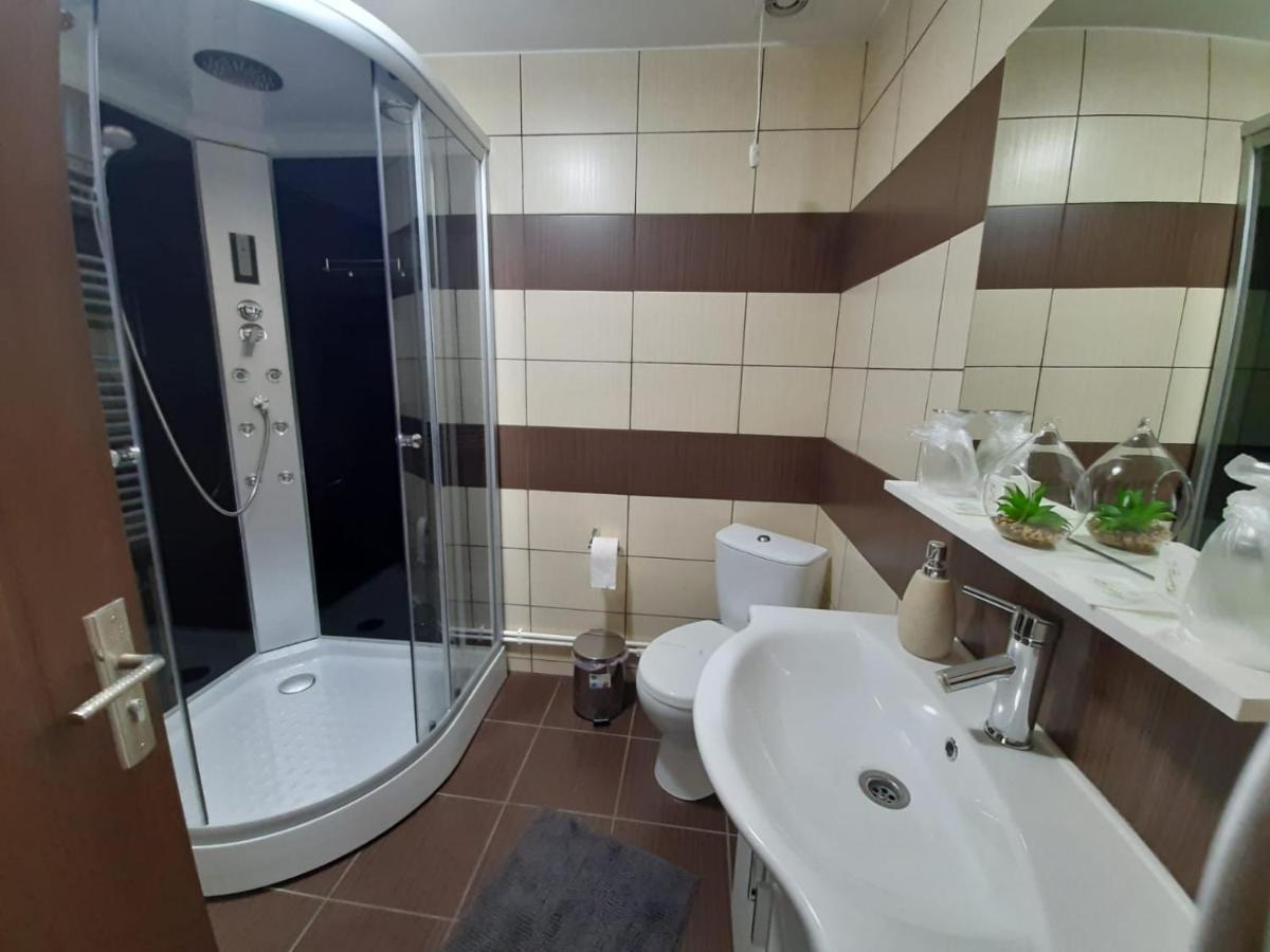 Brosteni Serbeca المظهر الخارجي الصورة